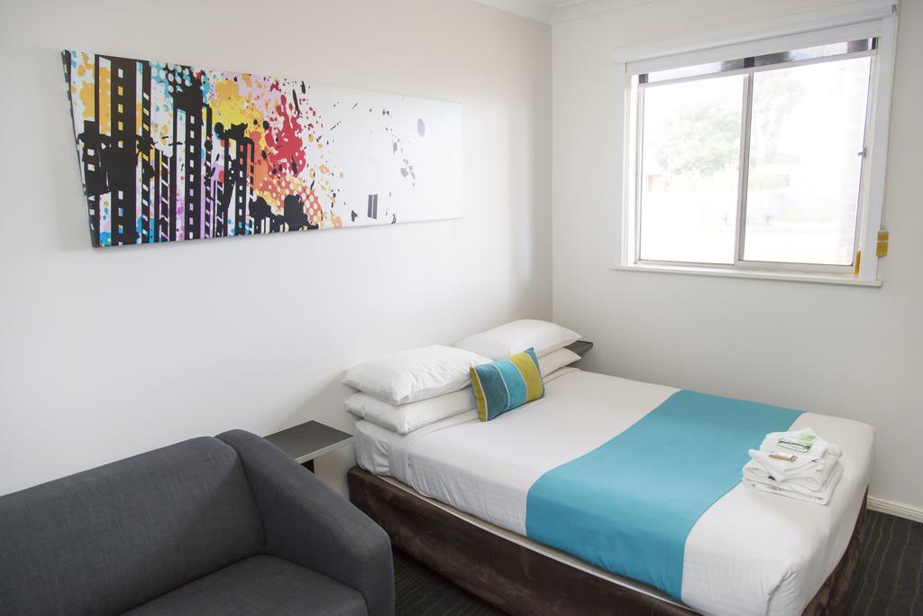 A Line Motel Griffith Εξωτερικό φωτογραφία