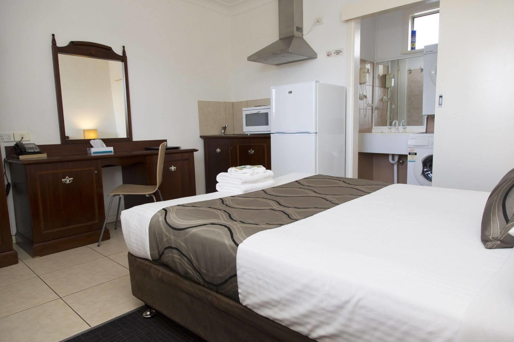A Line Motel Griffith Εξωτερικό φωτογραφία